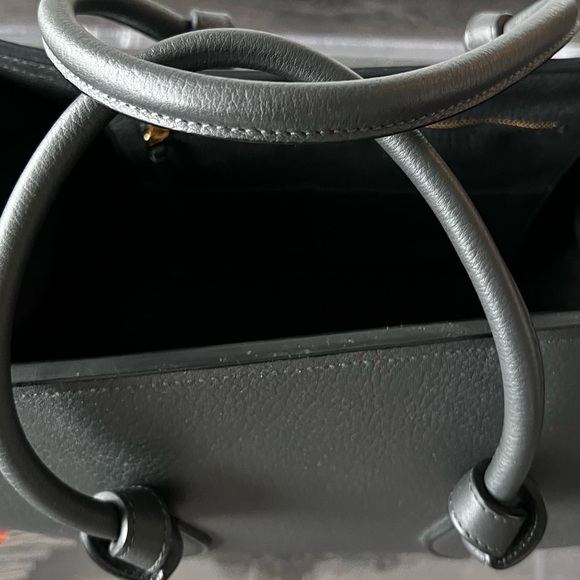 [Authentic] CELINE | TIE KNOT LEATHER TOTE-BAG - Picture 6 of 15